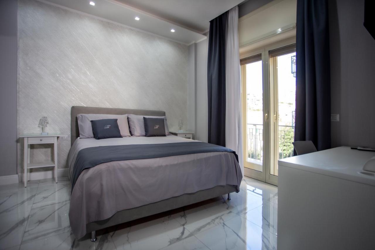 Lady Mary'S Luxury Suites Napoli Ngoại thất bức ảnh