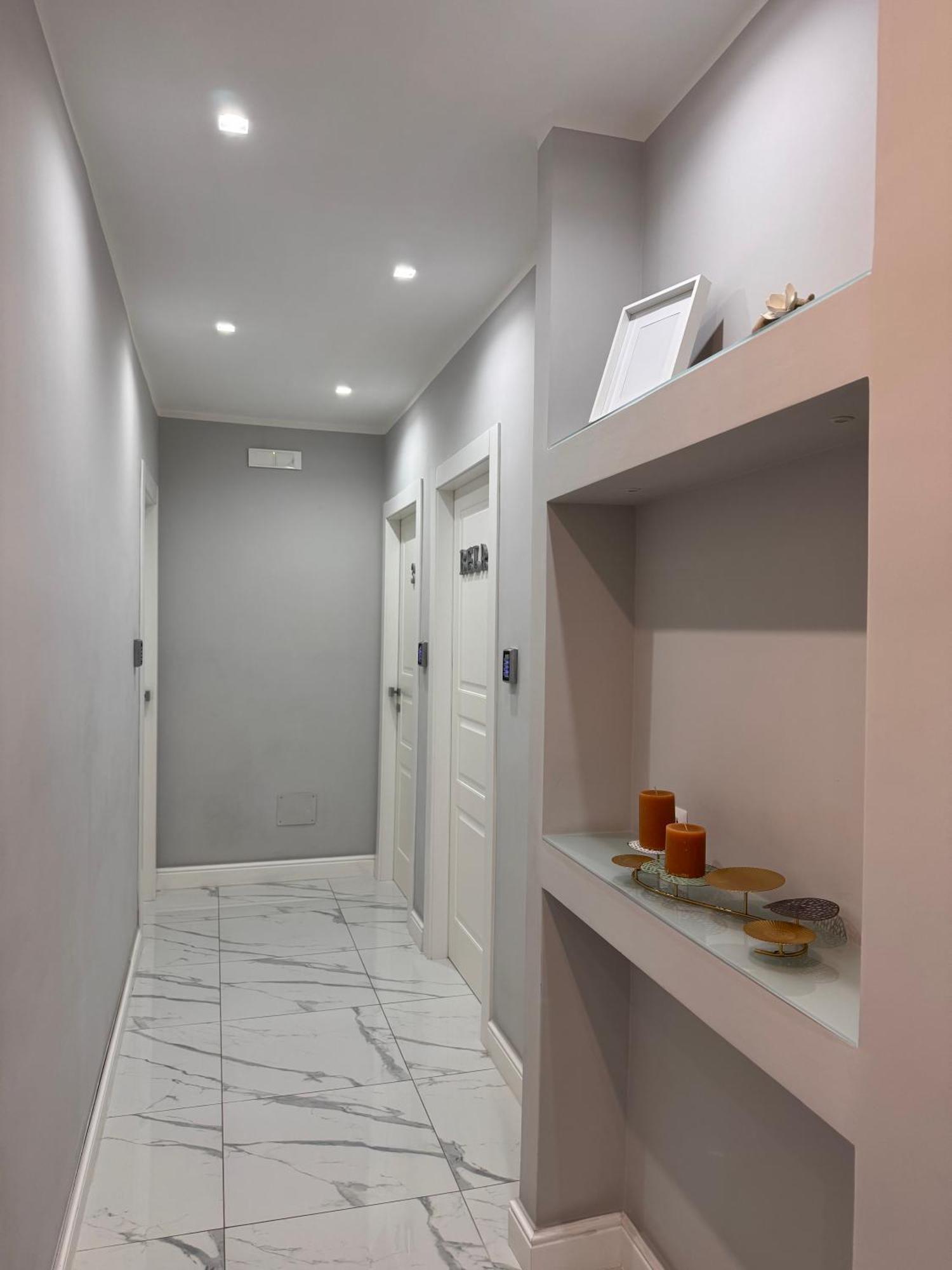Lady Mary'S Luxury Suites Napoli Ngoại thất bức ảnh